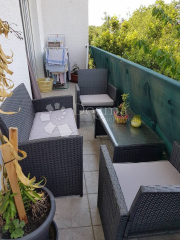 Stan na prodaju 98 m² – Jadranovo