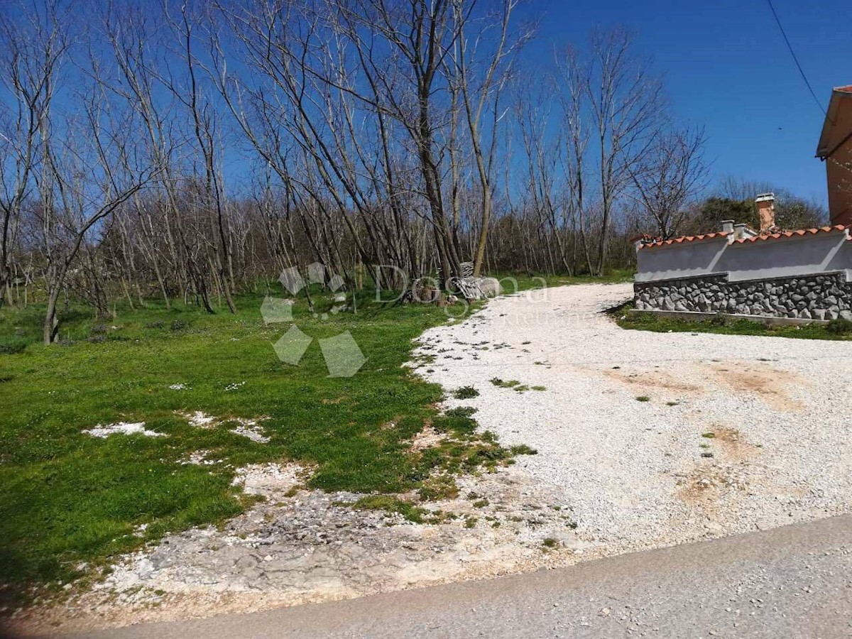 Parcela Na predaj - ISTARSKA SVETA NEDELJA