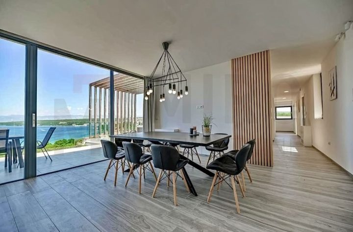Apartmán Na predaj - Primorsko-goranska Krk - foto 2/15