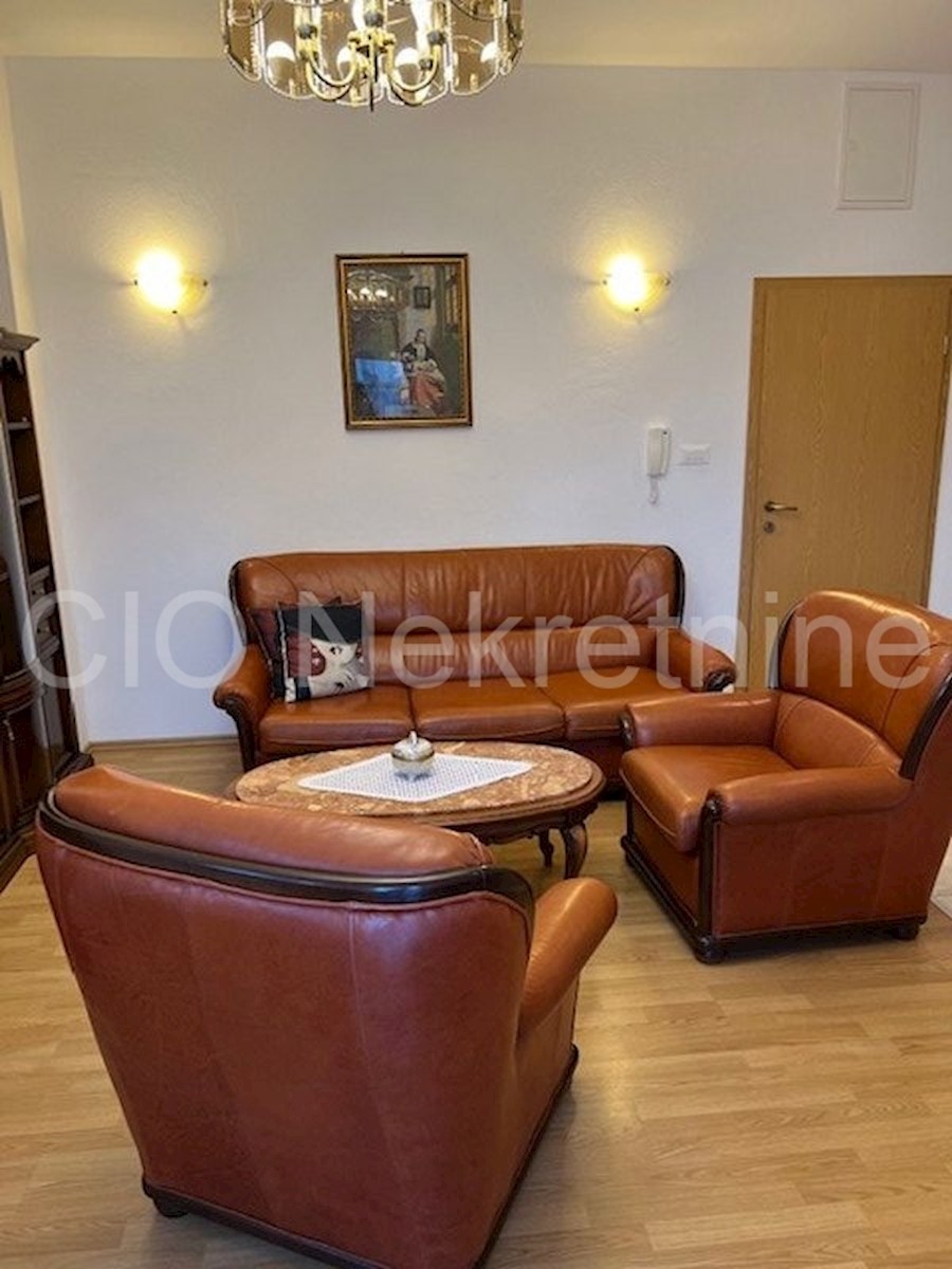 Flat For rent - SPLITSKO-DALMATINSKA SPLIT