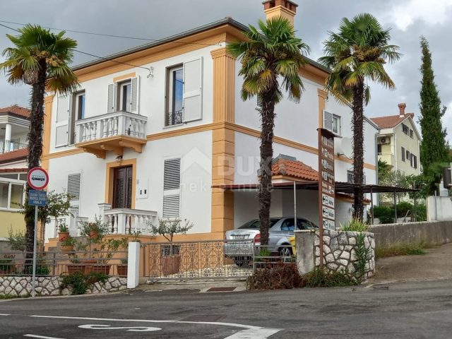 Hiša na predaj 220 m² – Bogovići