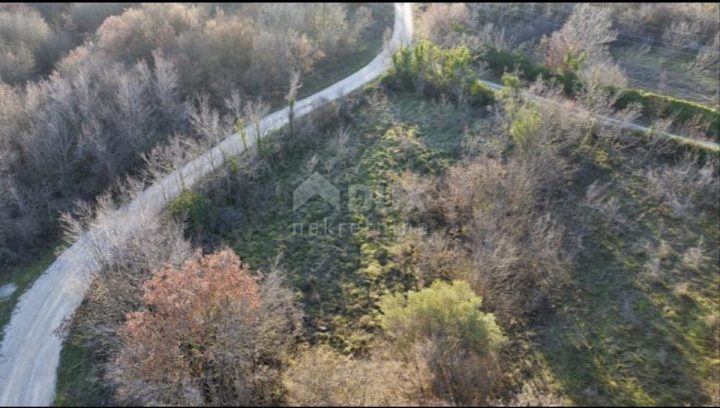 Terreno in vendita 677 m² – Mrgani
