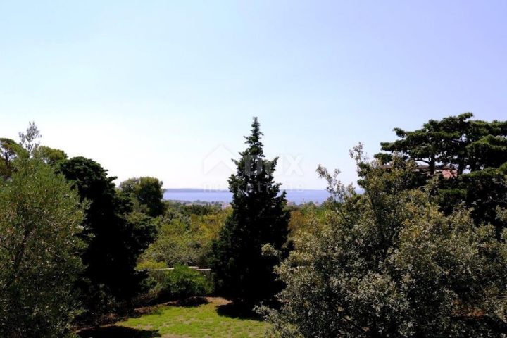 Land for sale 602 m² – Novalja