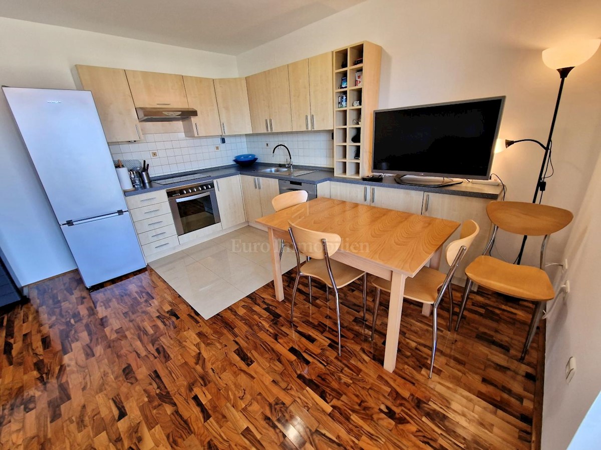Flat For sale - PRIMORSKO-GORANSKA KRK