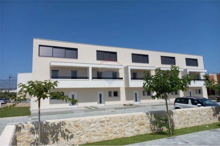 Apartmán na predaj 108 m² – Novalja