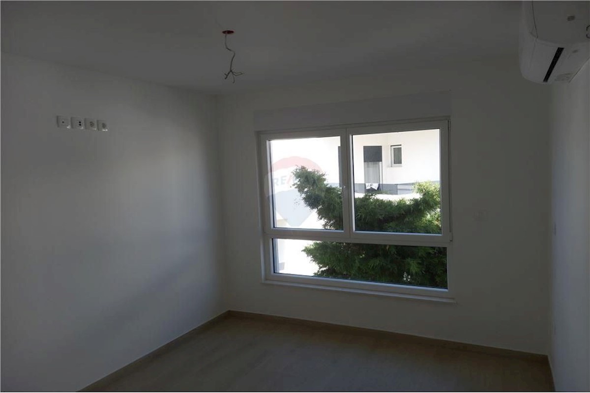 Flat For sale - LIČKO-SENJSKA NOVALJA