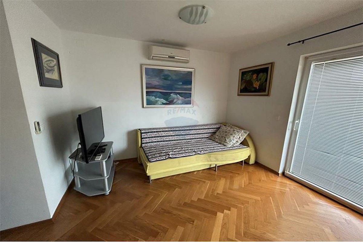 Apartmán Na prodej - LIČKO-SENJSKA NOVALJA