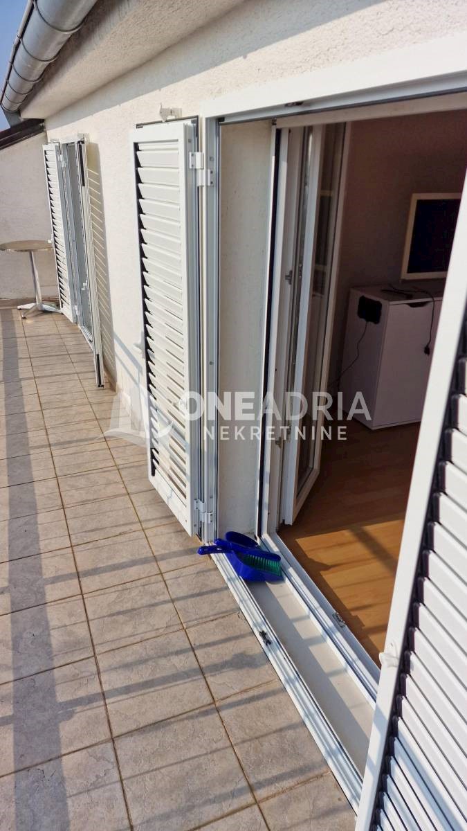 Appartement À vendre - PRIMORSKO-GORANSKA CRIKVENICA