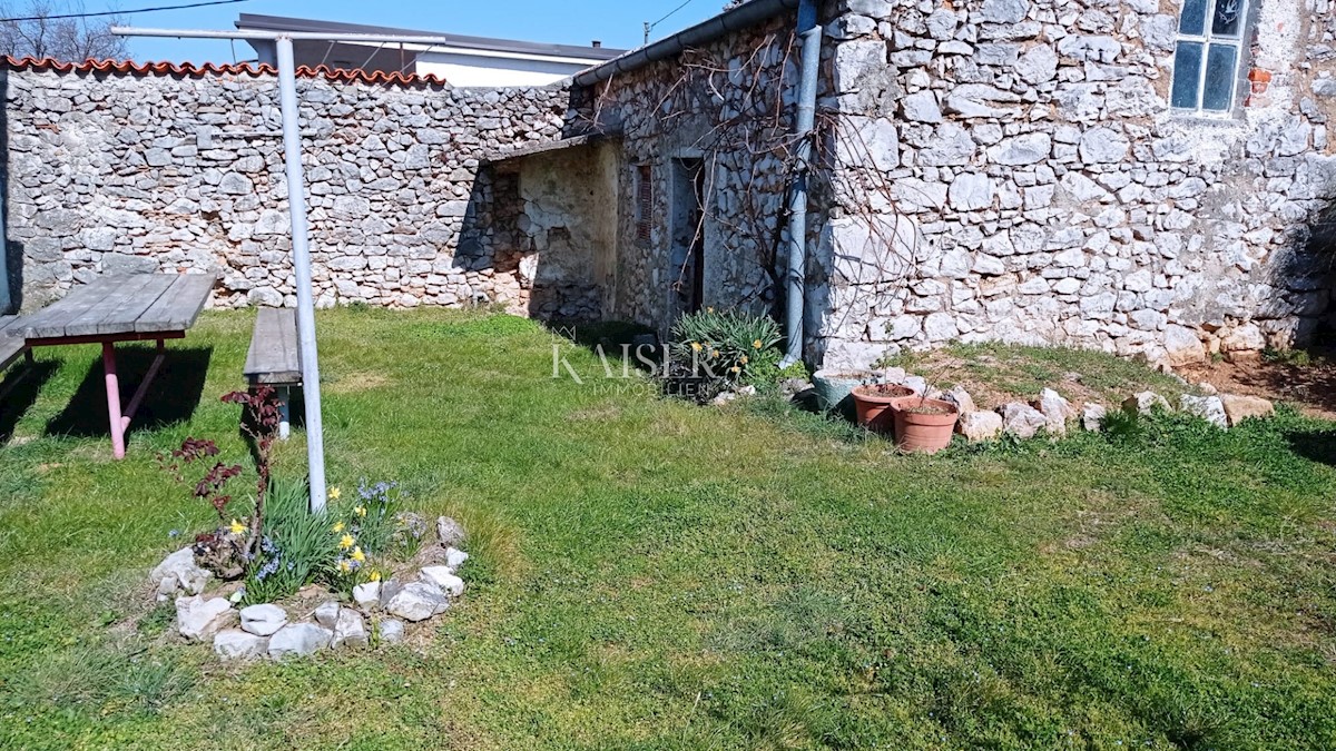 Kuća Na prodaju - PRIMORSKO-GORANSKA CRIKVENICA
