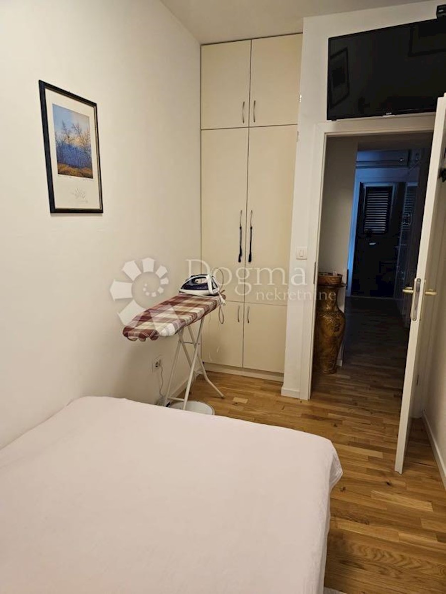 Apartment Zu verkaufen - SPLITSKO-DALMATINSKA SPLIT