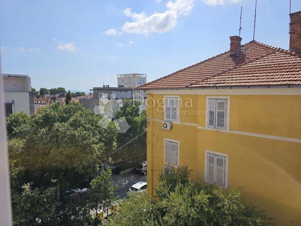 Apartment Zu verkaufen - SPLITSKO-DALMATINSKA SPLIT