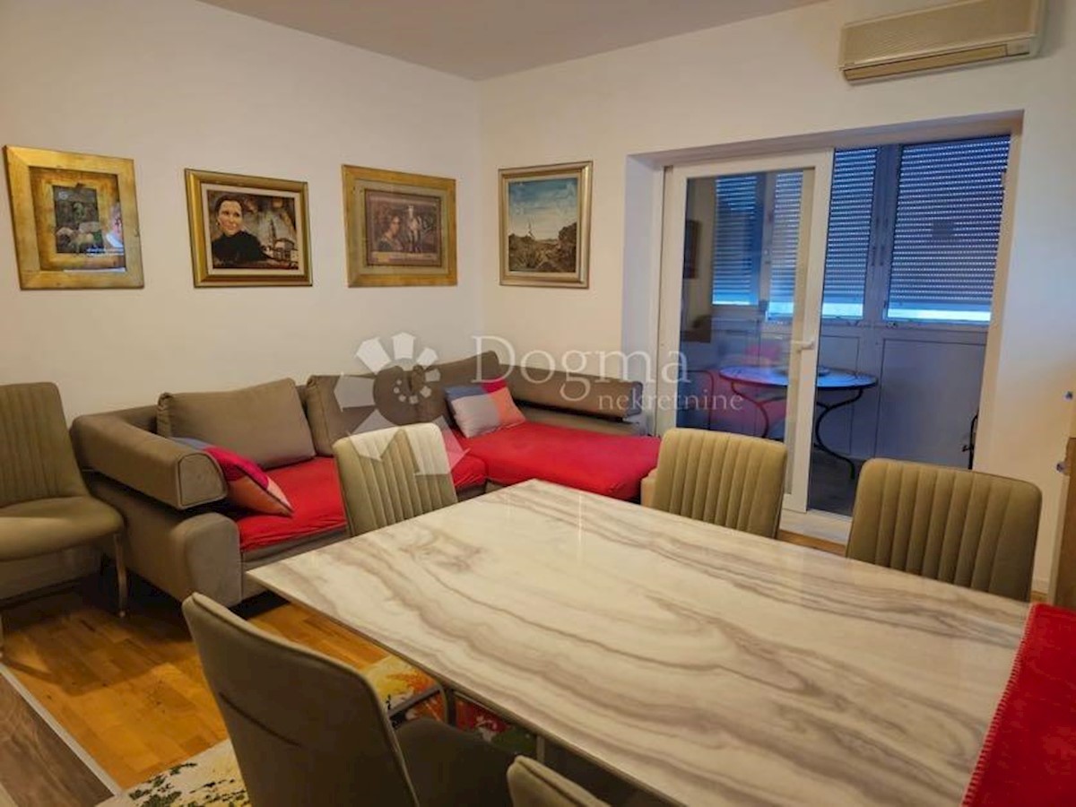 Apartment Zu verkaufen - SPLITSKO-DALMATINSKA SPLIT