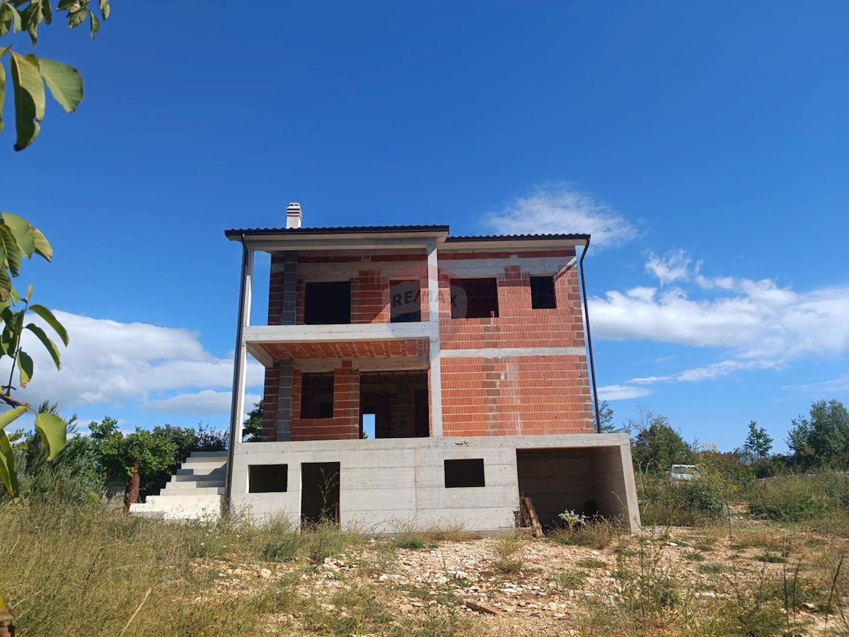 House For sale KANFANAR