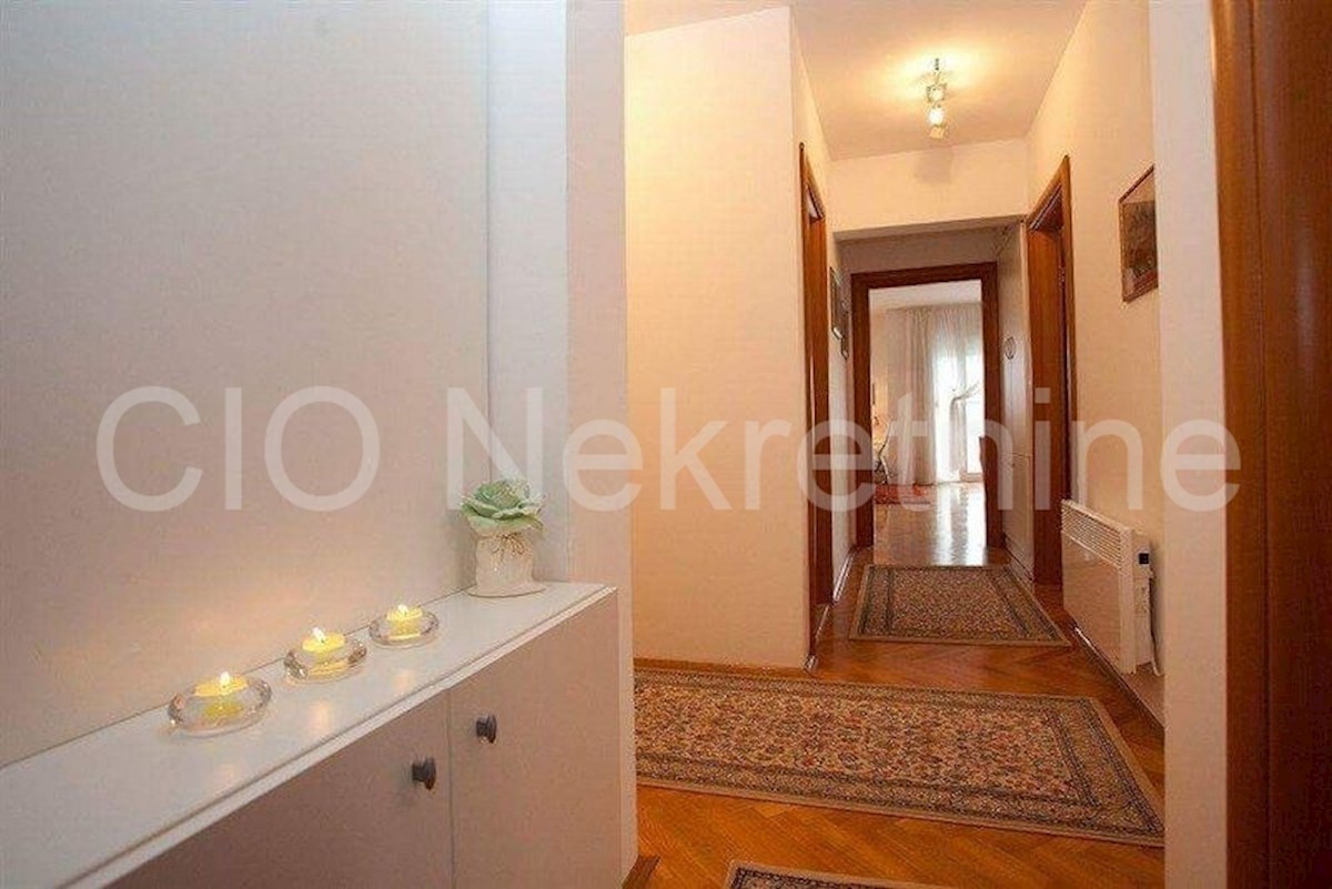 Flat For rent - SPLITSKO-DALMATINSKA SPLIT