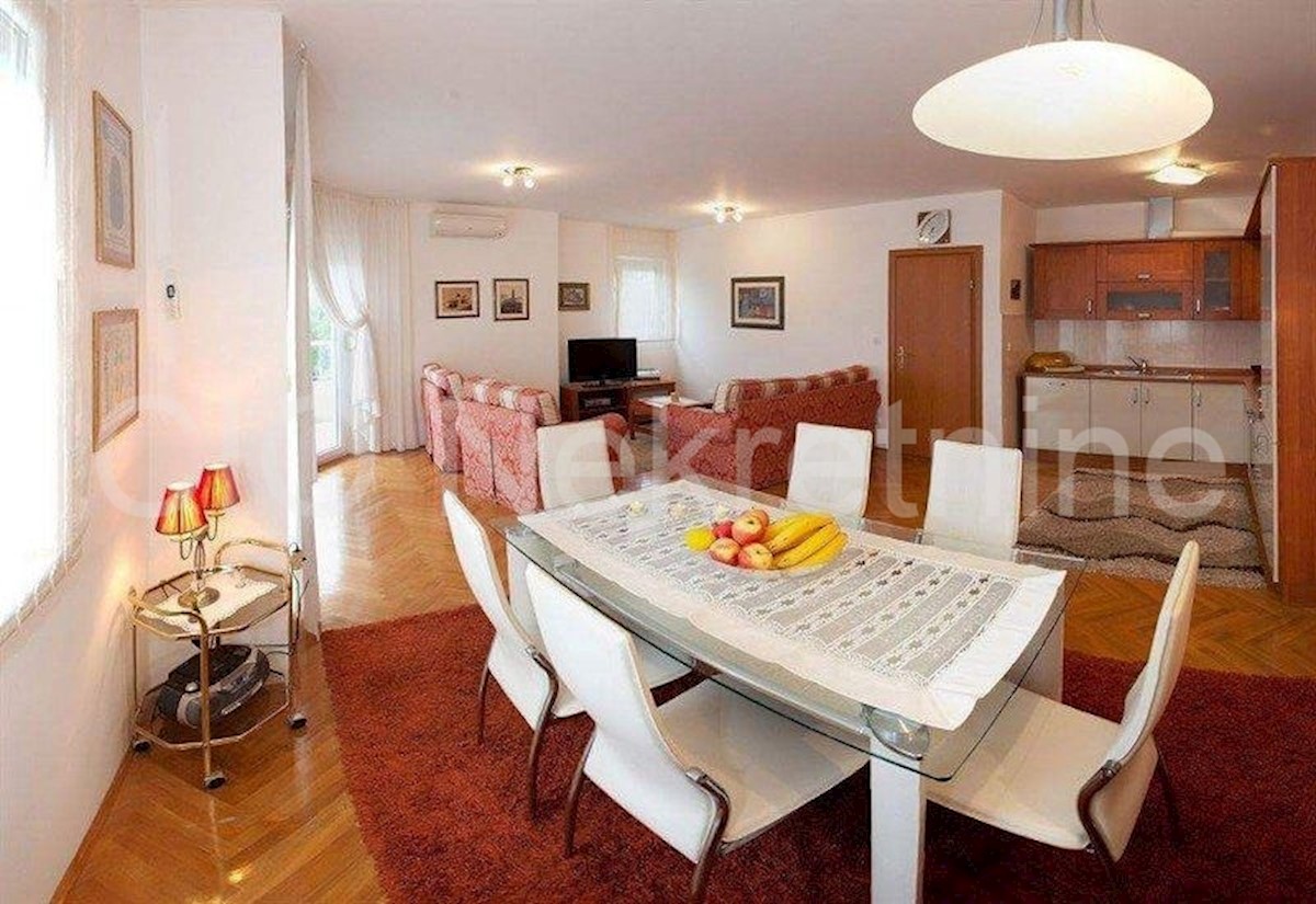 Flat For rent - SPLITSKO-DALMATINSKA SPLIT