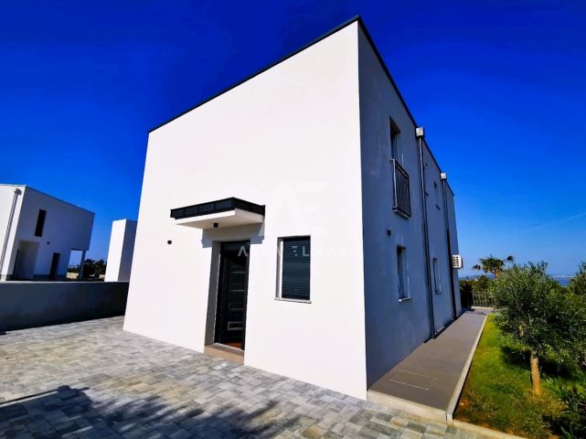 Dom Na predaj - Primorsko-goranska Crikvenica - foto 2/25