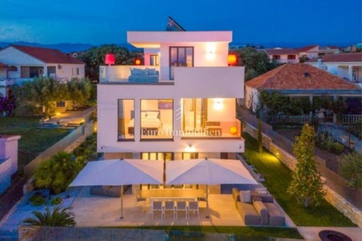 Kuća na prodaju 172 m² – Vrsi