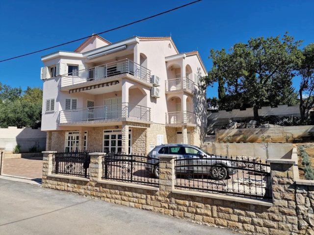 Dom na predaj 431 m² – Maslenica