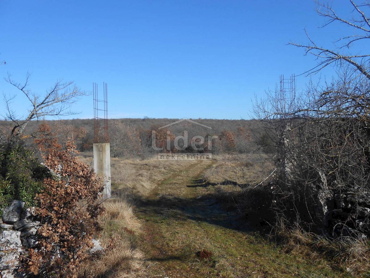 Land For sale - ISTARSKA KANFANAR