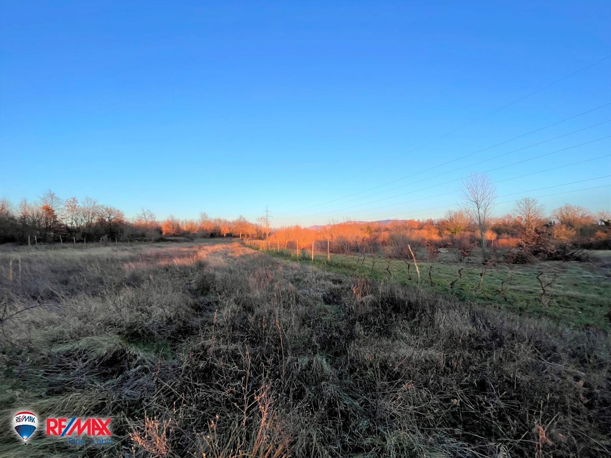 Land For sale - ISTARSKA SVETA NEDELJA