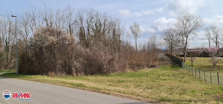 Grundstück zu verkaufen 2500 m² – Nedešćina