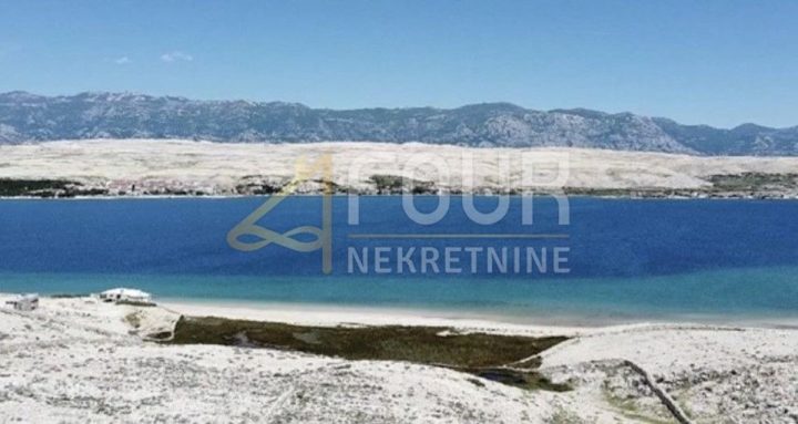 Land for sale 67401 m² – Novalja