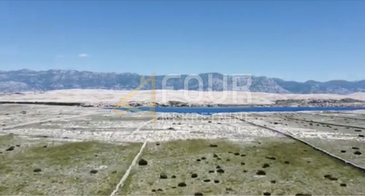 Land for sale 134803 m² – Novalja