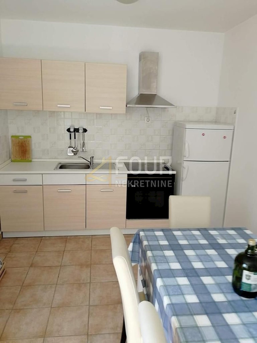 Stan Na prodaju - PRIMORSKO-GORANSKA CRIKVENICA