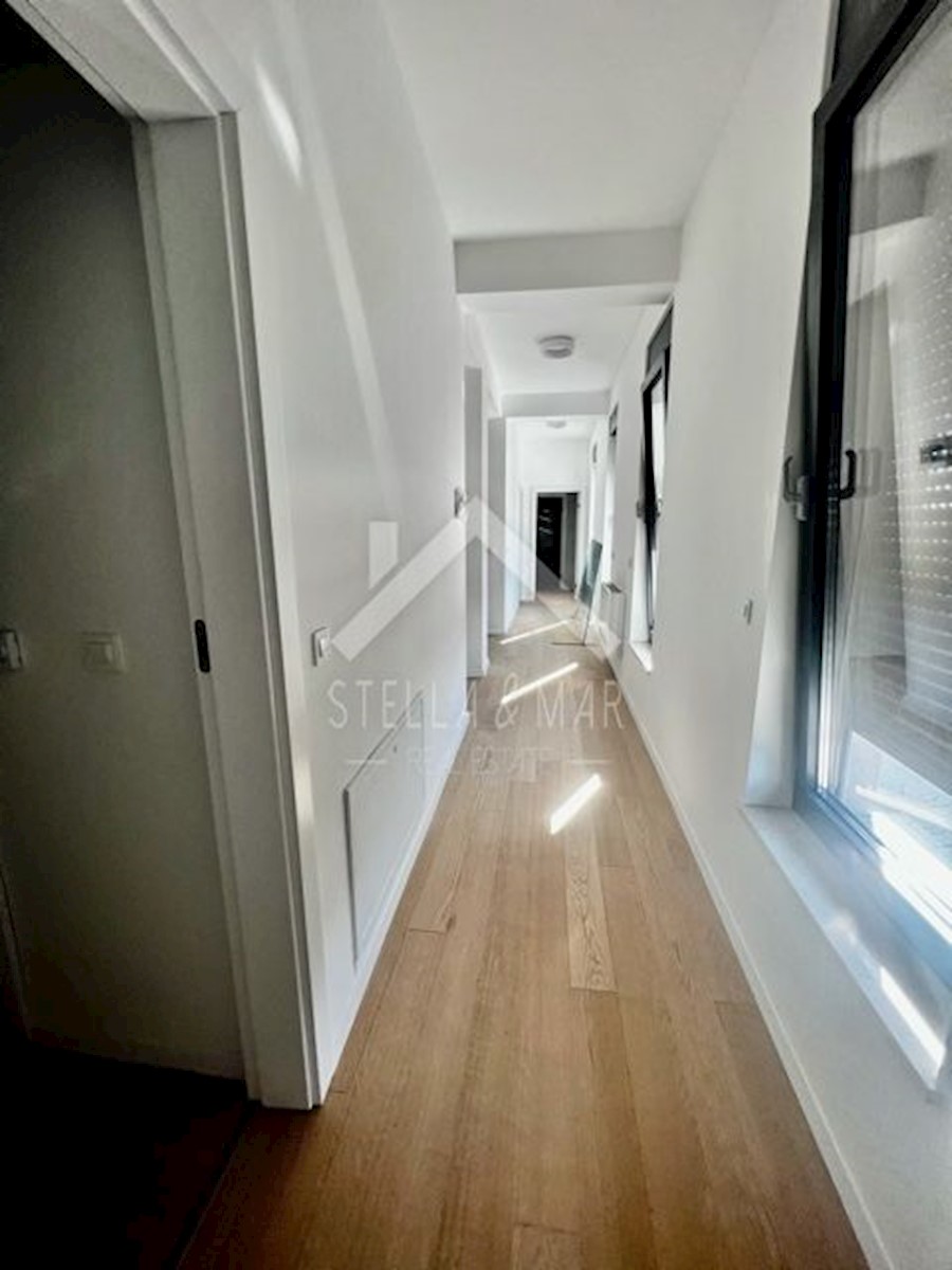 House For sale - ZADARSKA NIN