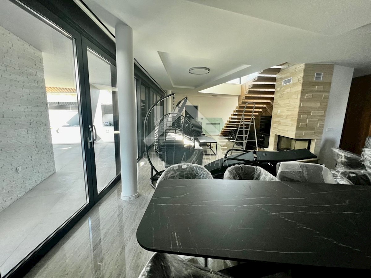 House For sale - ZADARSKA NIN