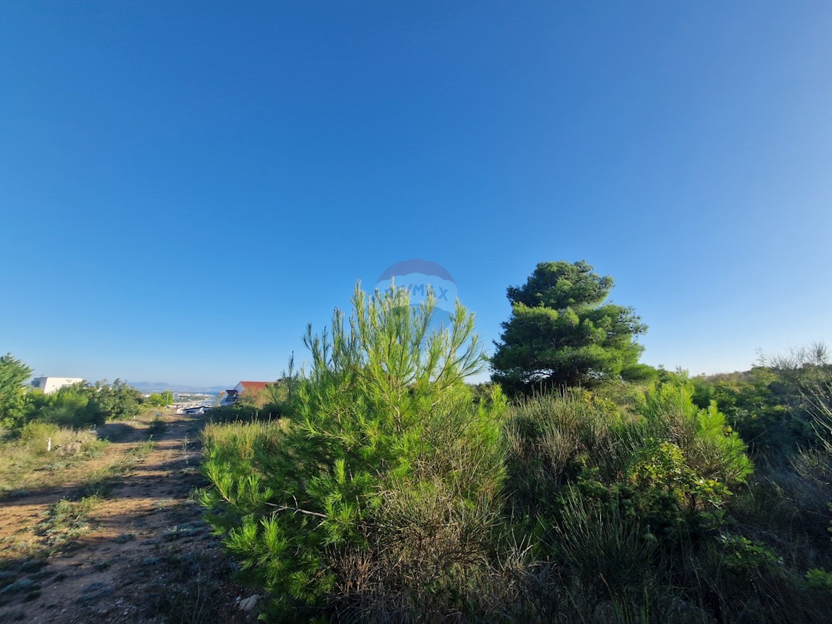 Terreno In vendita - ŠIBENSKO-KNINSKA VODICE