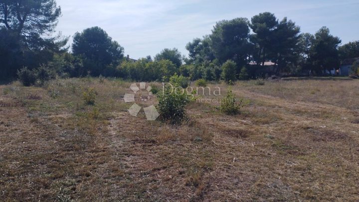 Terreno in vendita 1236 m² – Peroj