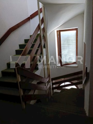 Hiša Na predaj - Primorsko-goranska Novi Vinodolski - foto 2/9