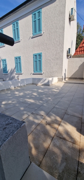 Kuća Na prodaju - PRIMORSKO-GORANSKA NOVI VINODOLSKI