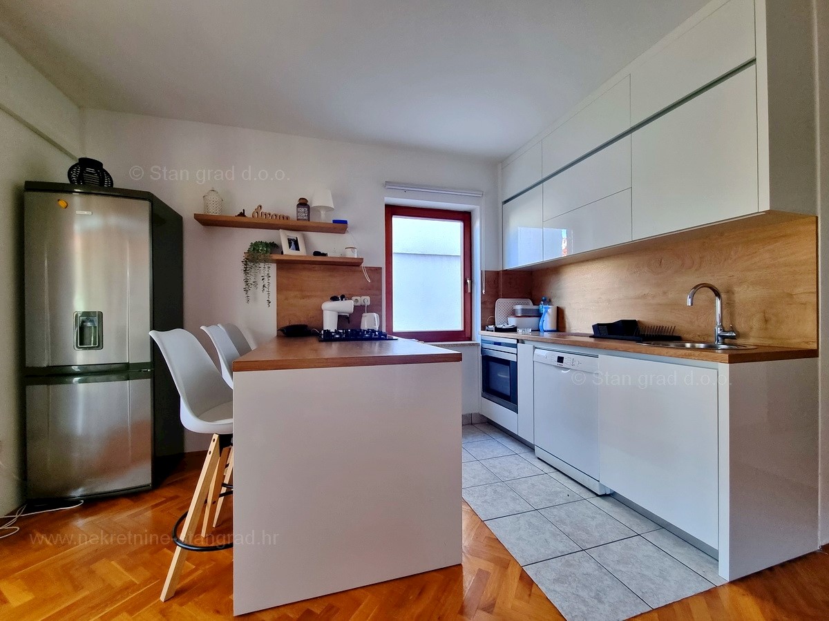 Flat For sale - PRIMORSKO-GORANSKA KRK