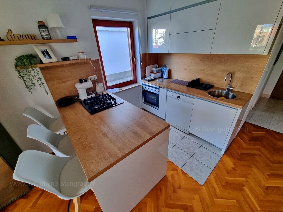 Flat For sale - PRIMORSKO-GORANSKA KRK