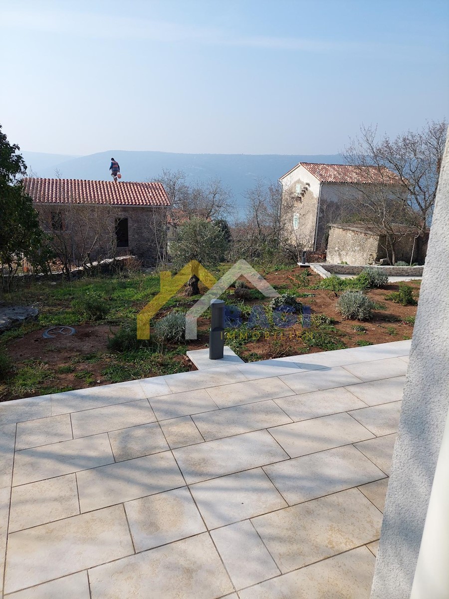 Maison À vendre - ISTARSKA Raša