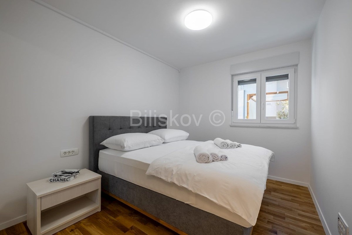 Apartma Za najem - SPLITSKO-DALMATINSKA PODSTRANA