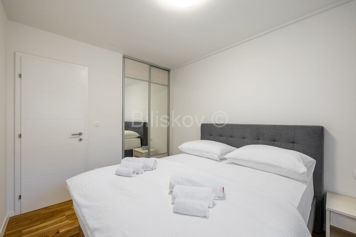 Apartma Za najem - SPLITSKO-DALMATINSKA PODSTRANA