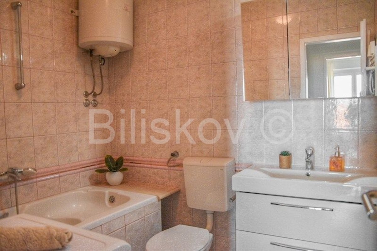 House For sale - SPLITSKO-DALMATINSKA BRAČ